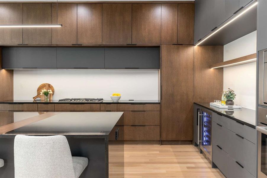 Furnished interior view inside a new home in , Dallas (Image 8).