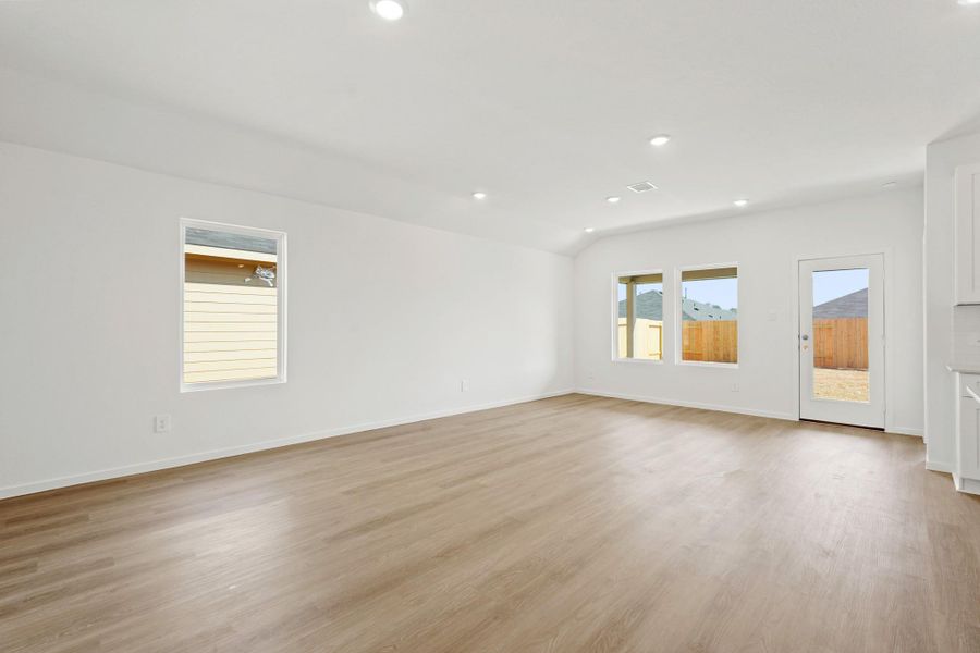 Spacious, unfurnished interior of a new home in Grand Pines, Magnolia (Image 8). Spacious, unfurnished interior of a new home in Grand Pines, Magnolia (Image 8).