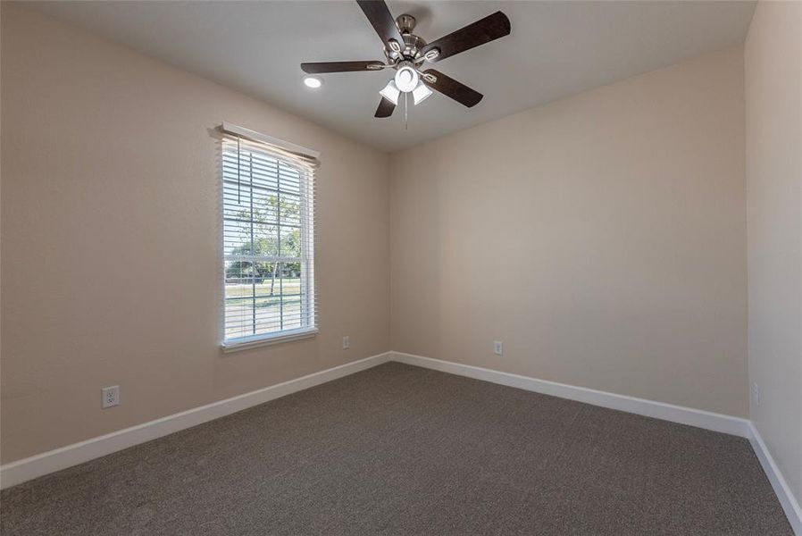 4th bedroom by front door