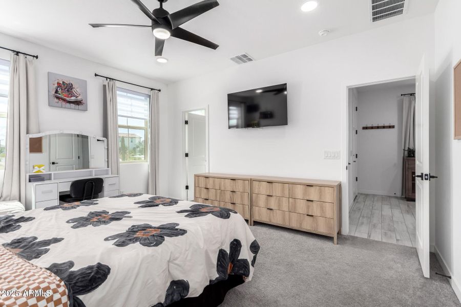 33 - 180th 33 - 180th