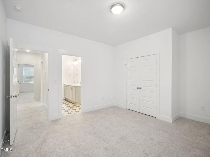 32-web-or-mls-Big Bradley Dr-L1209-030