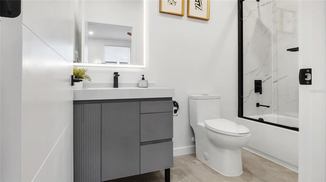 Furnished interior view inside a new home in , St. Petersburg (Image 16).