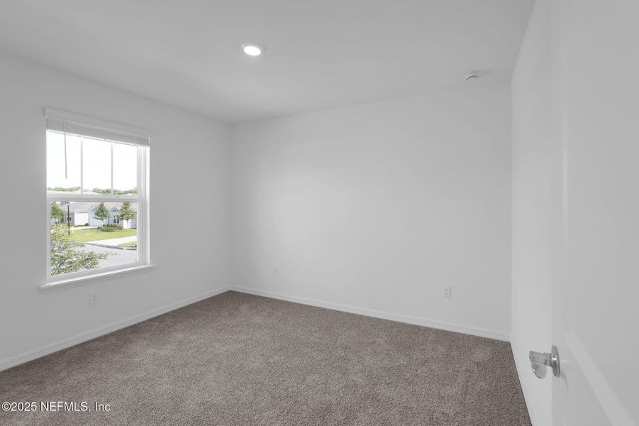 Spacious, unfurnished interior of a new home in Wells Landing, Jacksonville (Image 17).