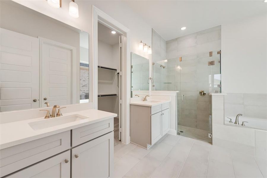 Furnished interior view inside a new home in Villages of Creekwood, Frisco (Image 15).