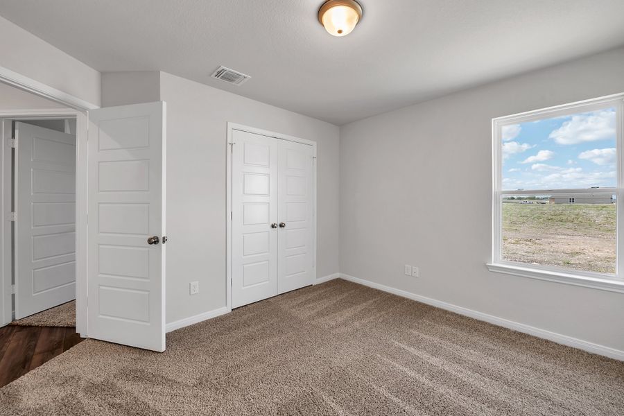 Representative unfurnished interior of a home built from the The 1818 by Stylecraft Builders in South Pointe, Temple (Image 14).