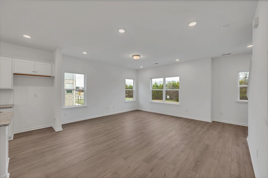 Spacious, unfurnished interior of a new home in Sweetbriar Place, Lebanon (Image 15). Spacious, unfurnished interior of a new home in Sweetbriar Place, Lebanon (Image 15).