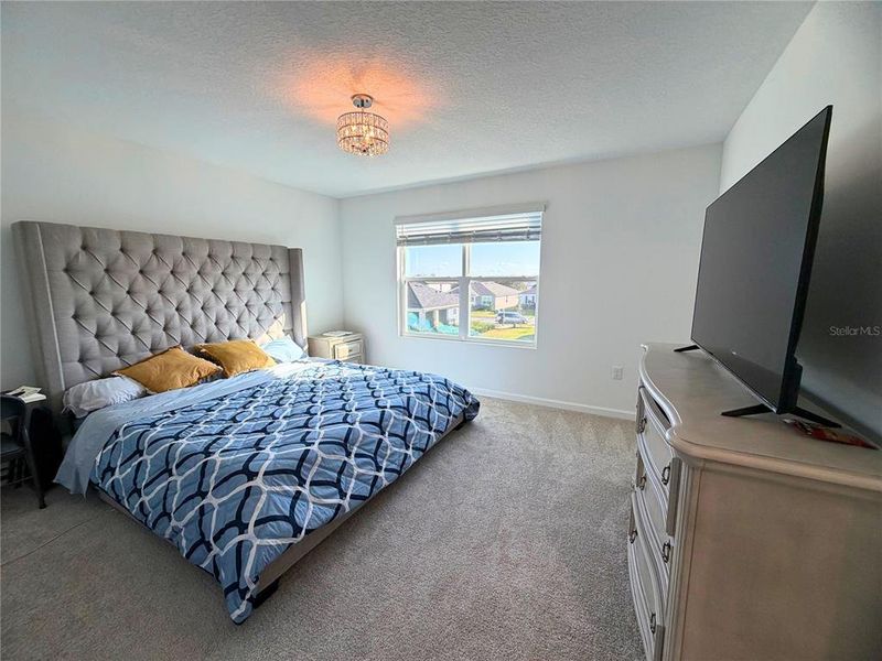 Furnished interior view inside a new home in , Kissimmee (Image 10).