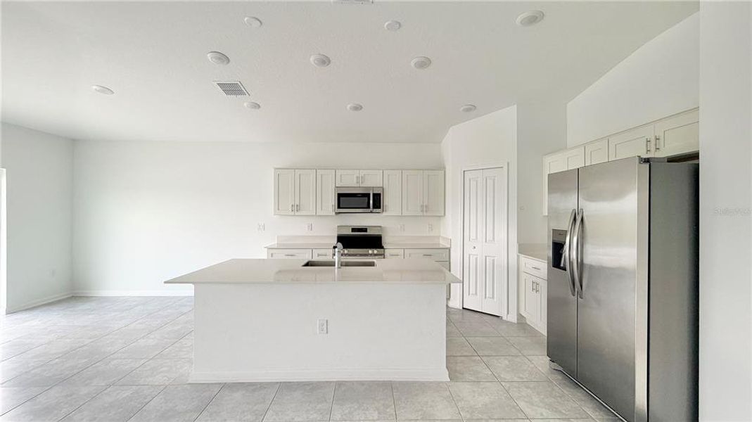 Furnished interior view inside a new home in Westview, Kissimmee (Image 5).