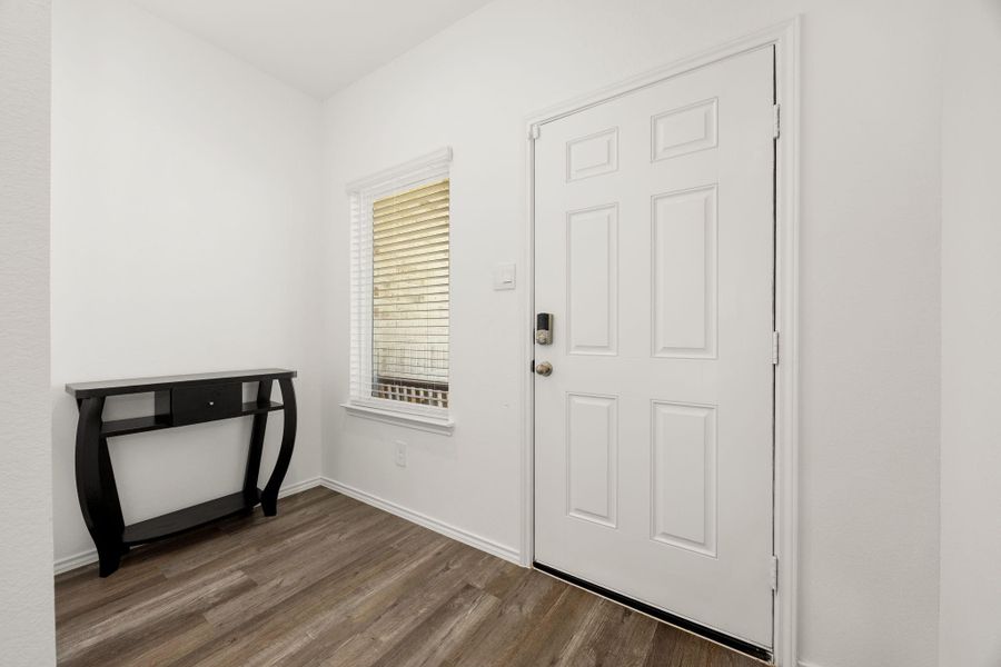 Spacious, unfurnished interior of a new home in Breckenridge Forest, Spring (Image 23).