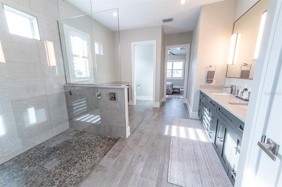 Furnished interior view inside a new home in , Punta Gorda (Image 10).