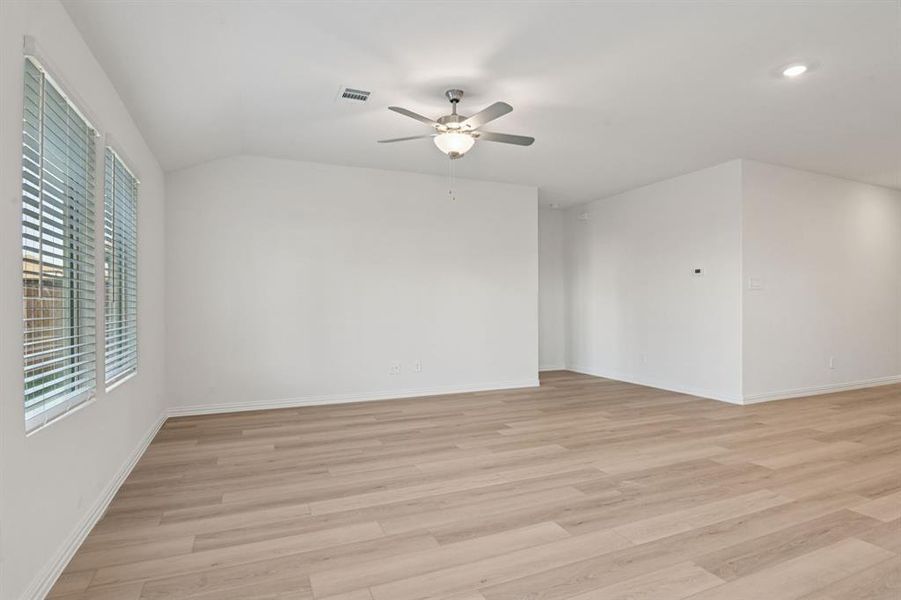 Spacious, unfurnished interior of a new home in Lakehaven - Signature Series, Farmersville (Image 26). Spacious, unfurnished interior of a new home in Lakehaven - Signature Series, Farmersville (Image 26).