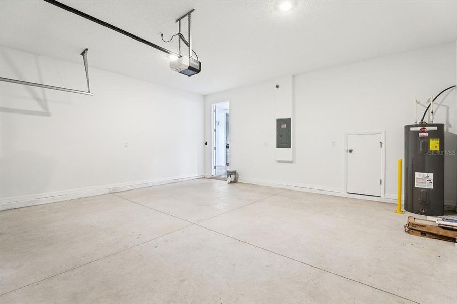 Spacious, unfurnished interior of a new home in Ellington Classical, St. Cloud (Image 27). Spacious, unfurnished interior of a new home in Ellington Classical, St. Cloud (Image 27).