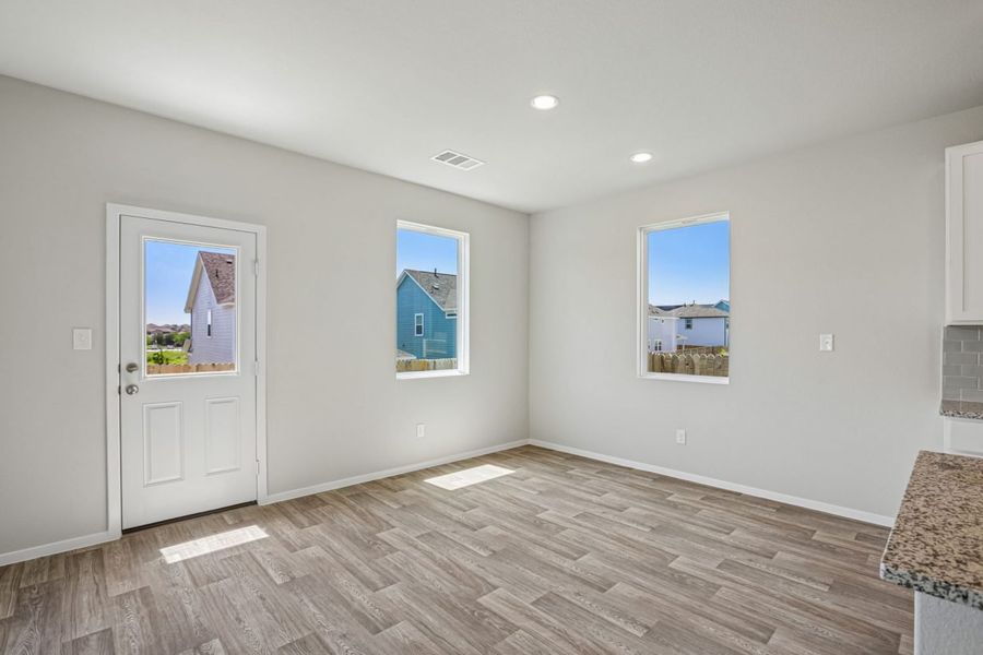 Spacious, unfurnished interior of a new home in Edgebrooke, Pflugerville (Image 15). Spacious, unfurnished interior of a new home in Edgebrooke, Pflugerville (Image 15).