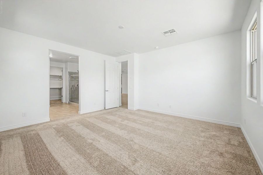 Spacious, unfurnished interior of a new home in Miravida, Surprise (Image 13).