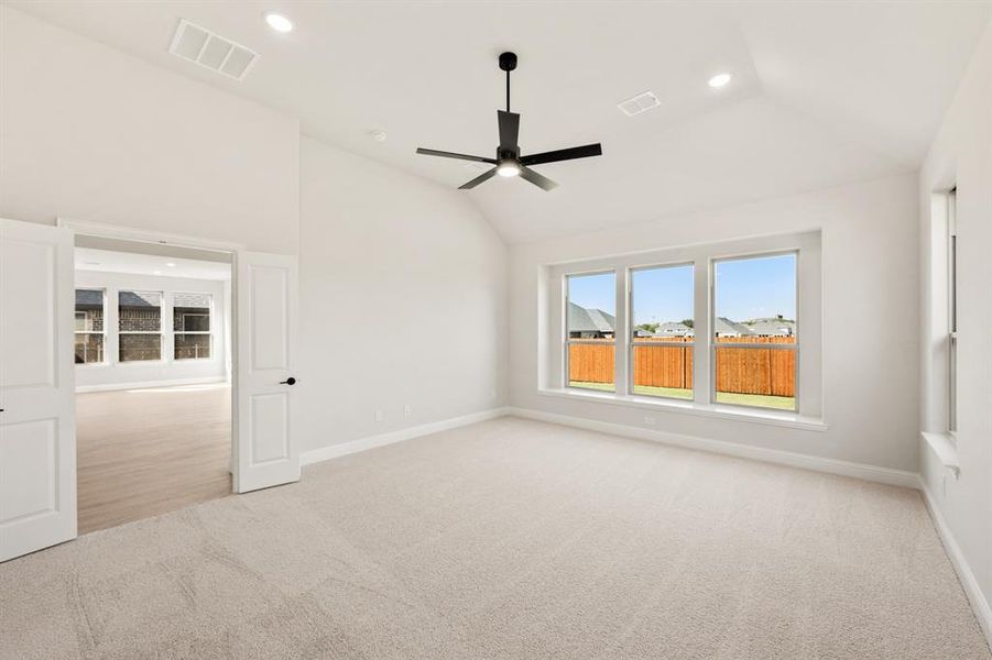 Spacious, unfurnished interior of a new home in Sunset Ridge, Alvarado (Image 34). Spacious, unfurnished interior of a new home in Sunset Ridge, Alvarado (Image 34).