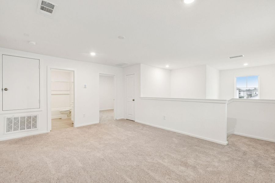 Spacious, unfurnished interior of a new home in Decker Farms, Magnolia (Image 17). Spacious, unfurnished interior of a new home in Decker Farms, Magnolia (Image 17).