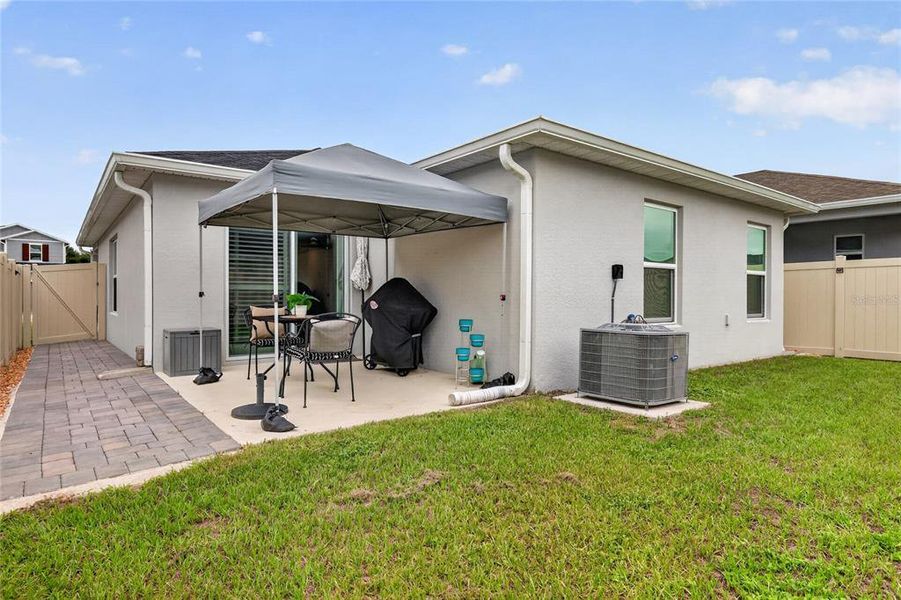 Exterior details and patio area of a home in , Clermont (Image 24).