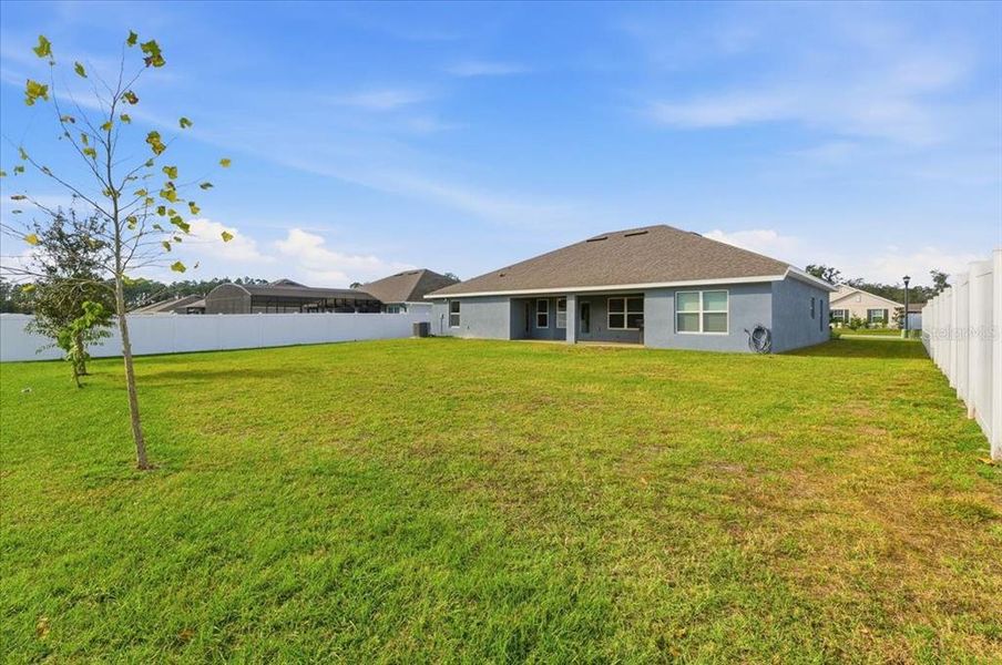 Exterior details and patio area of a home in Knights Landing, Lakeland (Image 3).