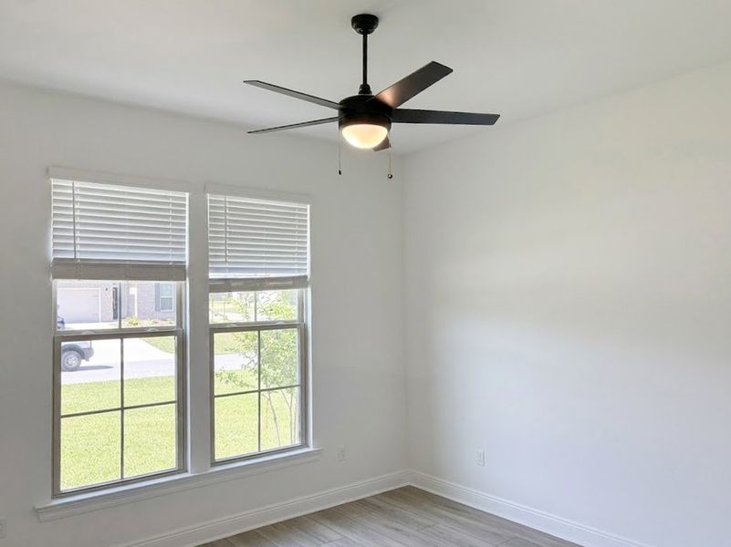Spacious, unfurnished interior of a new home in Young Oaks, Crestview (Image 19).