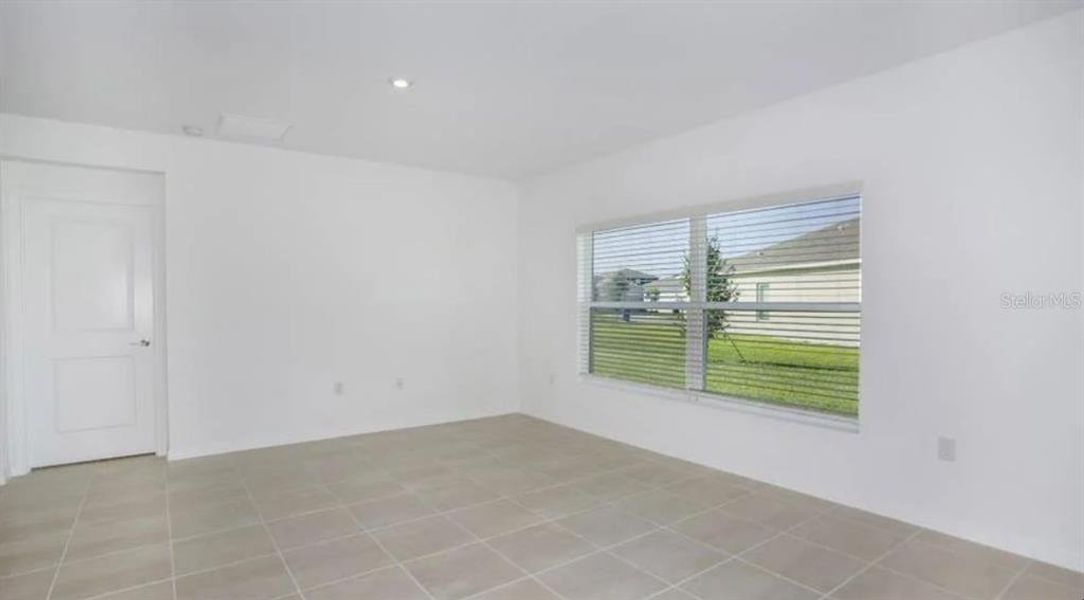 Spacious, unfurnished interior of a new home in Firethorn, Parrish (Image 14).