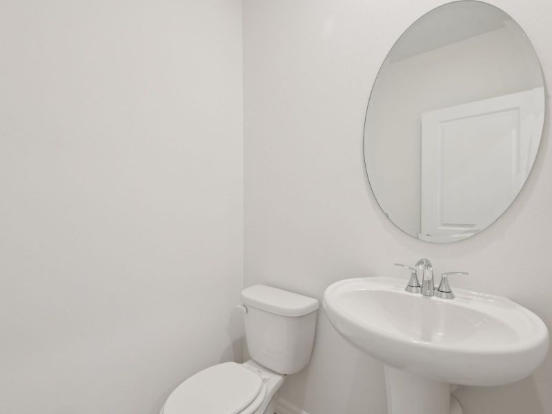 Furnished interior view inside a new home in Hilltop Vistas, Dade City (Image 9).