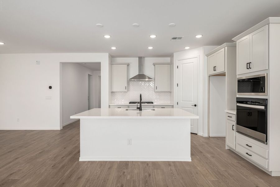 Furnished interior view inside a new home in Tyler Ranch, Buckeye (Image 3).