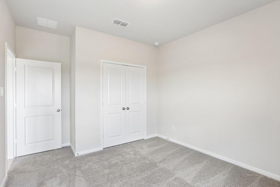 Spacious, unfurnished interior of a new home in Aldeana - Paintbrush Collection, Bonney (Image 31).