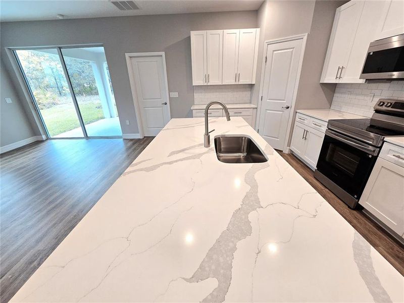 Close-up of interior finishes inside a home in , Homosassa (Image 25).