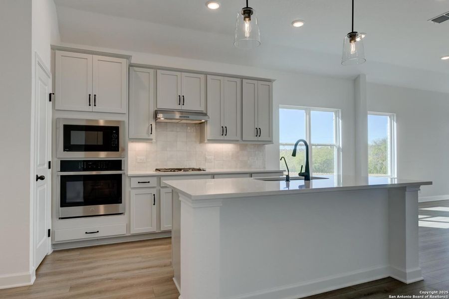 Furnished interior view inside a new home in Arcadia Ridge, San Antonio (Image 7). Furnished interior view inside a new home in Arcadia Ridge, San Antonio (Image 7).