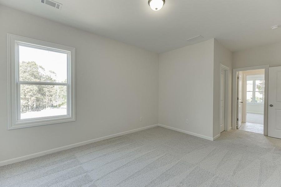Spacious, unfurnished interior of a new home in , Buford (Image 39).