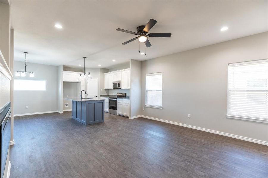 Spacious, unfurnished interior of a new home in , Abilene (Image 18).