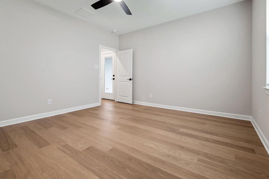 Spacious, unfurnished interior of a new home in Magnolia Woods, Magnolia (Image 12). Spacious, unfurnished interior of a new home in Magnolia Woods, Magnolia (Image 12).