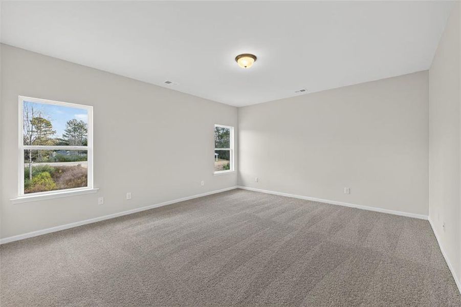 Spacious, unfurnished interior of a new home in Garrett Preserve, Douglasville (Image 32).