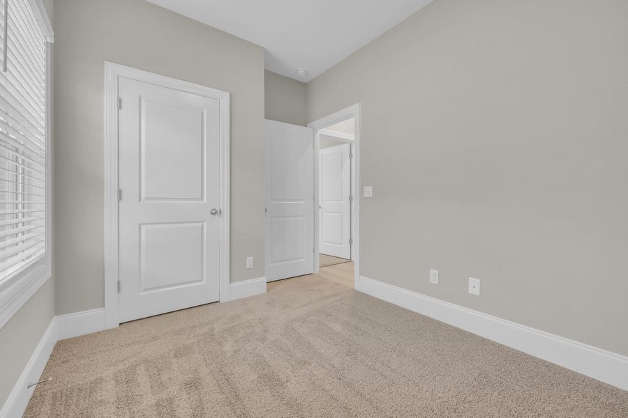Representative unfurnished interior of a home built from the Ocala II by Great Southern Homes in White Oak Estates, Conway (Image 15).