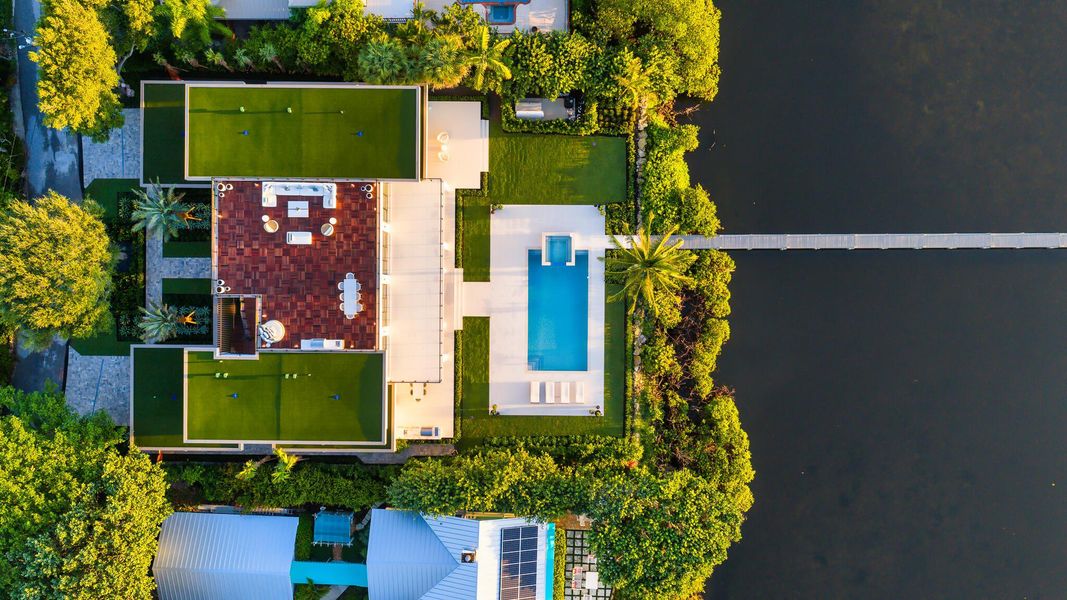 Community amenities in , Lantana (Image 56).