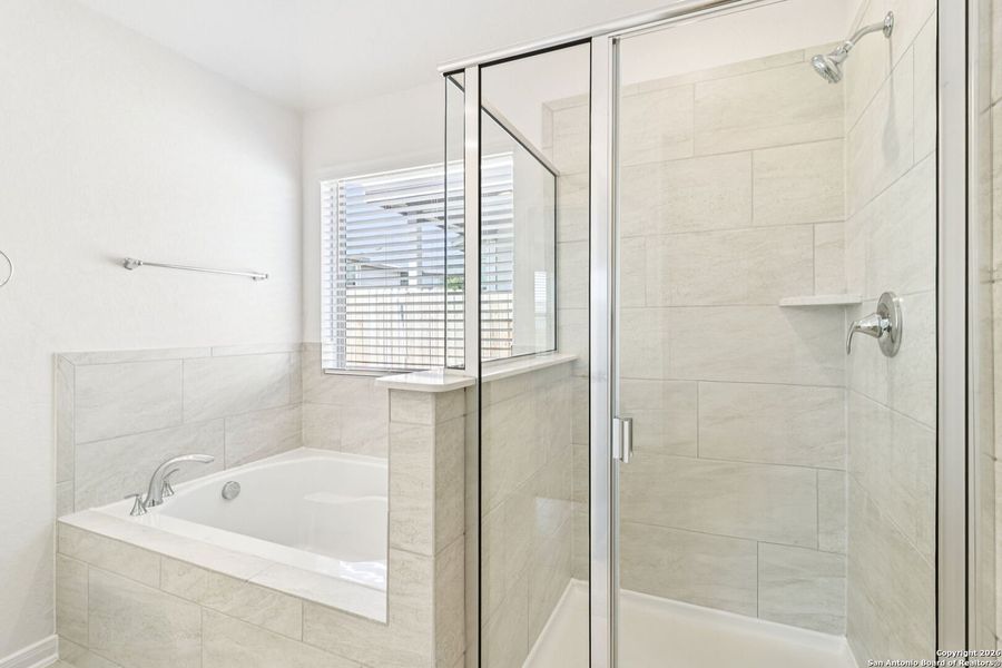 Furnished interior view inside a new home in Lark Canyon, New Braunfels (Image 7).