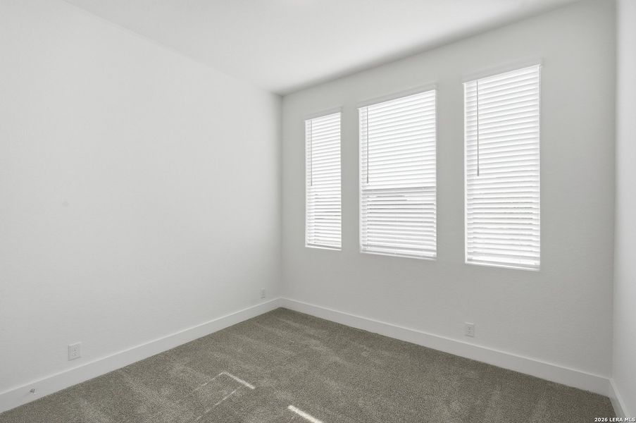 Spacious, unfurnished interior of a new home in Prominence, San Antonio (Image 23).