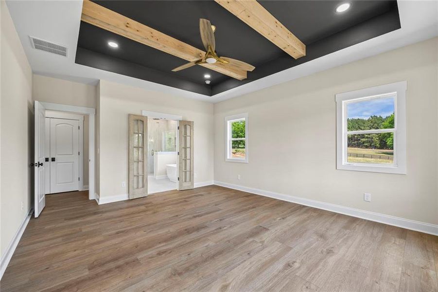 Spacious, unfurnished interior of a new home in , Monroe (Image 60).