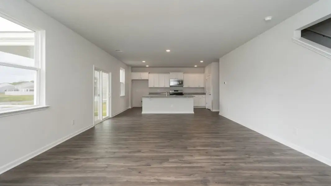 Spacious, unfurnished interior of a new home in Caspian Ridge, Richlands (Image 14).