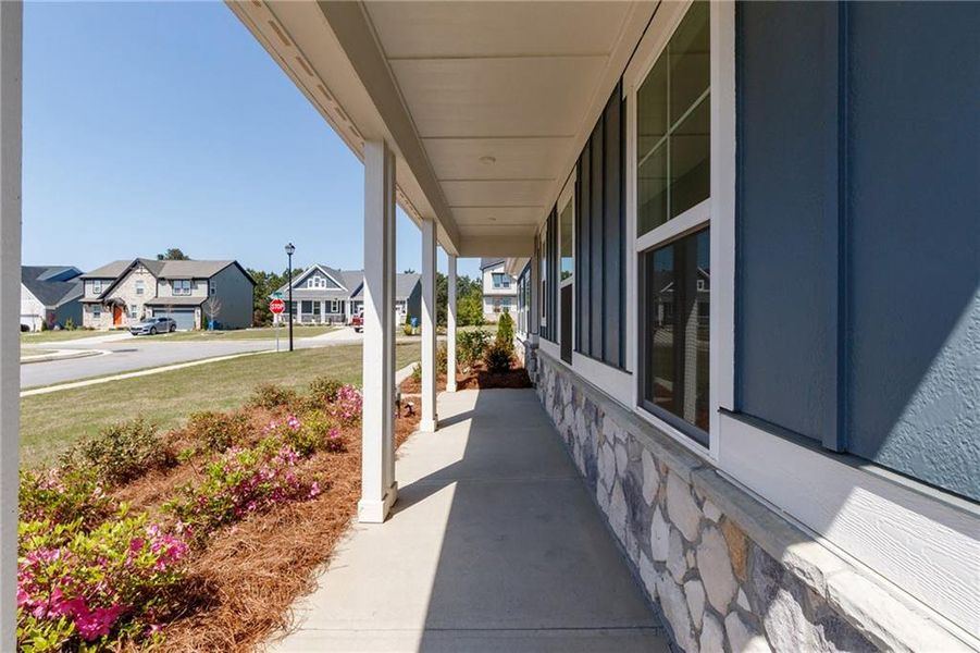 Exterior details and patio area of a home in Sweetbay Farm, Lawrenceville (Image 3).