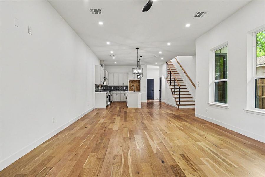 Spacious, unfurnished interior of a new home in , Dallas (Image 13).
