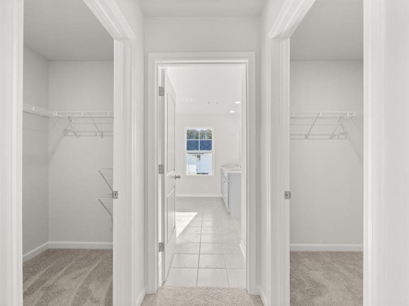 Spacious, unfurnished interior of a new home in Falcon Landing, Gainesville (Image 20).