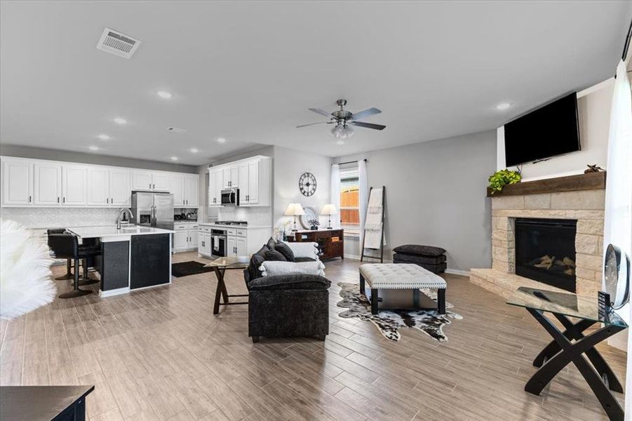 Furnished interior view inside a new home in Lakeview Heights, Azle (Image 17).