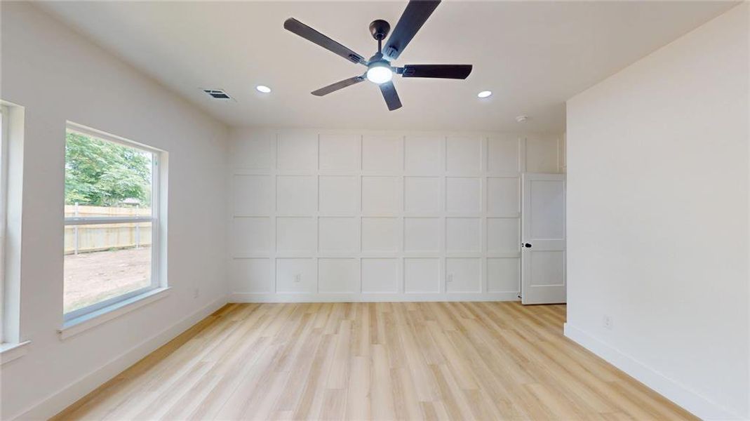 Spacious, unfurnished interior of a new home in , Weatherford (Image 16).