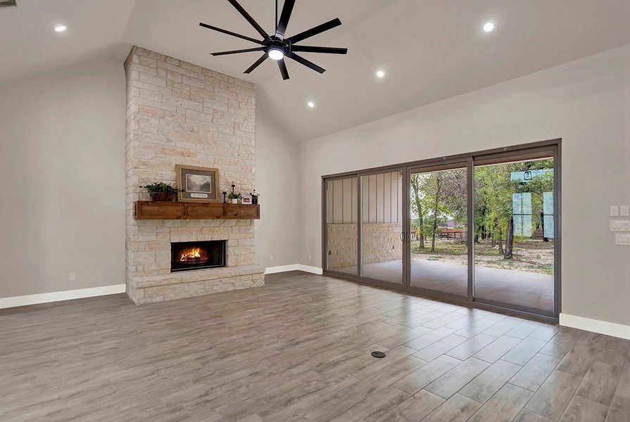 Spacious, unfurnished interior of a new home in , La Vernia (Image 12).