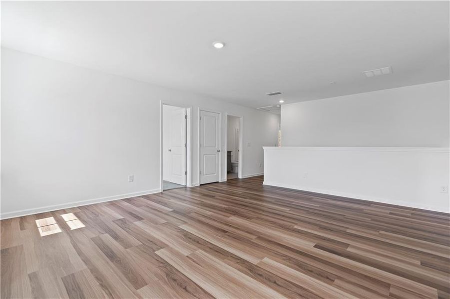 Spacious, unfurnished interior of a new home in Avery Ridge, Gainesville (Image 27). Spacious, unfurnished interior of a new home in Avery Ridge, Gainesville (Image 27).