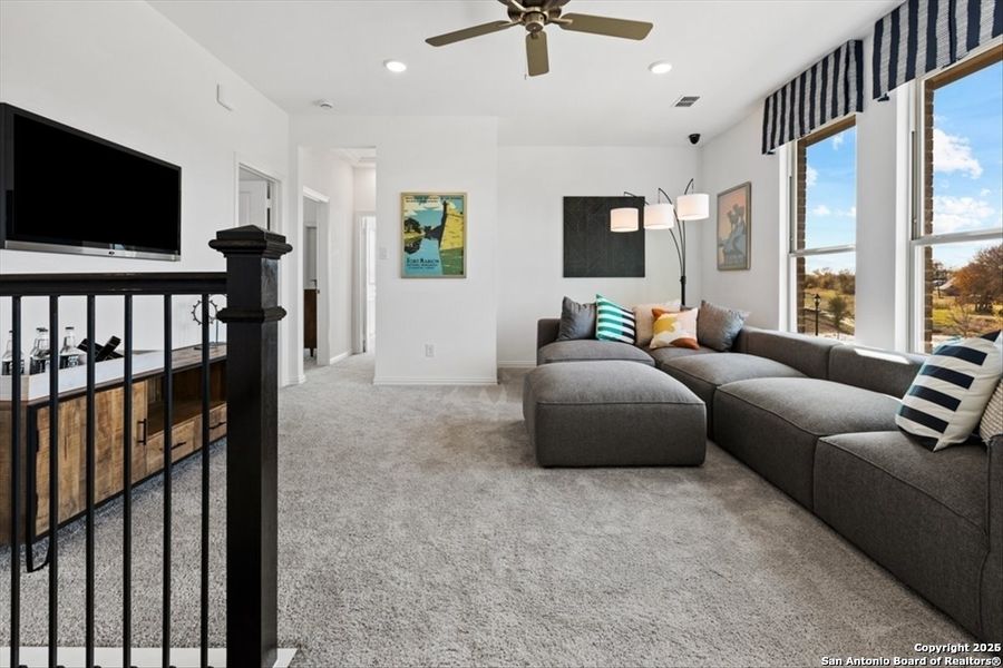Furnished interior view inside a new home in Saddle Creek Ranch, Cibolo (Image 5).