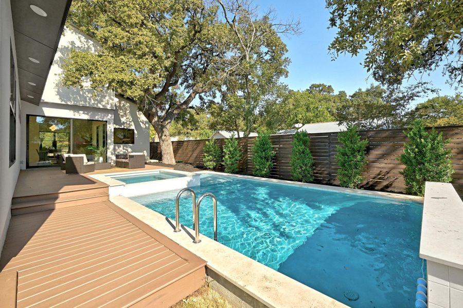 Unbelievable pool and spa Unbelievable pool and spa