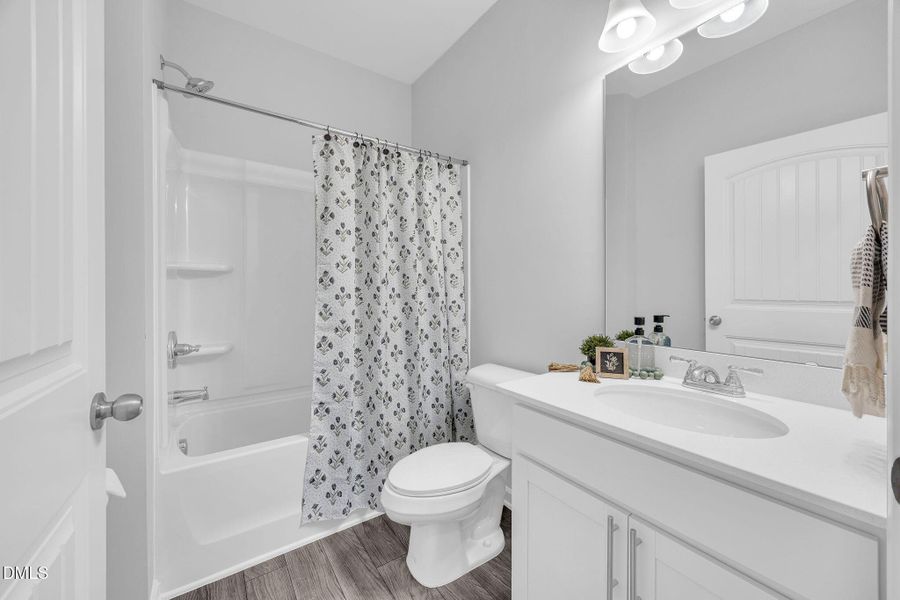 22-web-or-mls-9L1A3418 22-web-or-mls-9L1A3418
