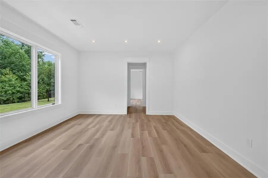 Spacious, unfurnished interior of a new home in , Buford (Image 47). Spacious, unfurnished interior of a new home in , Buford (Image 47).